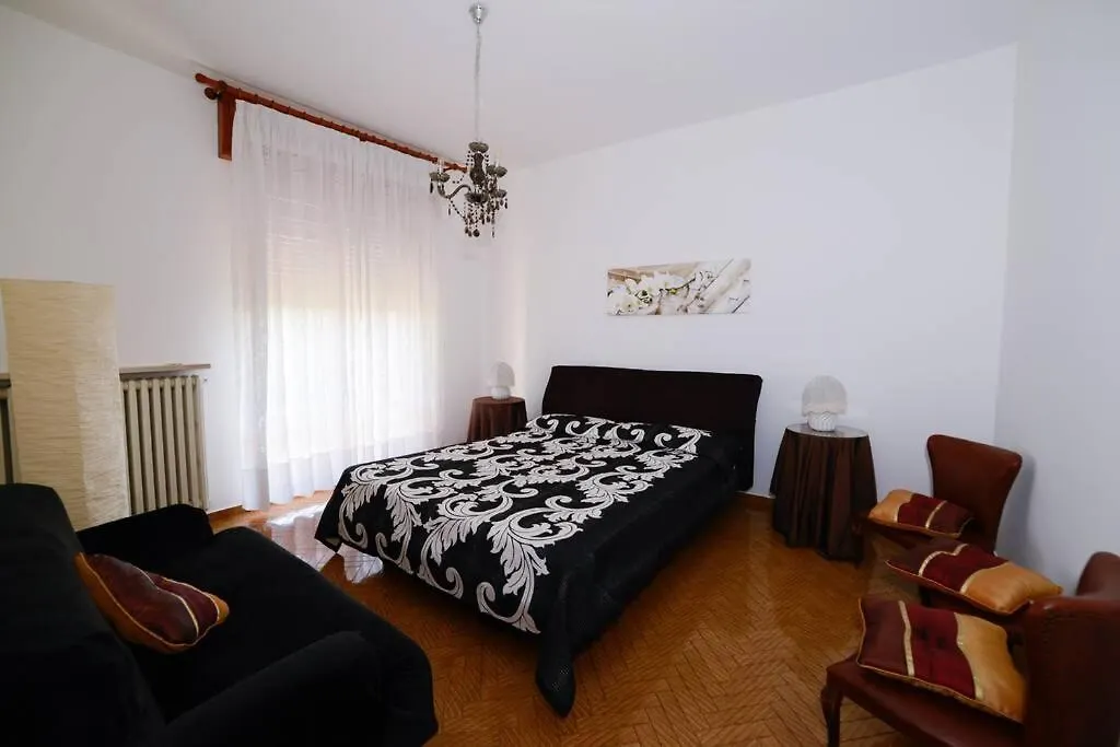 Villa Viola-Comoda Villetta A Caprino Veronese