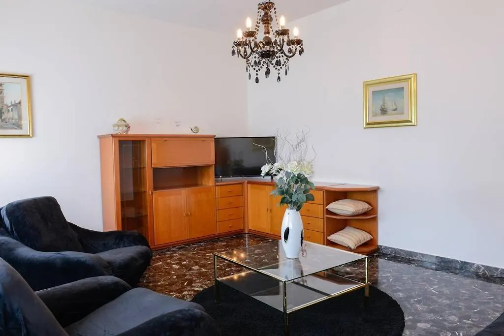 Villa Viola-Comoda Villetta A Caprino Veronese