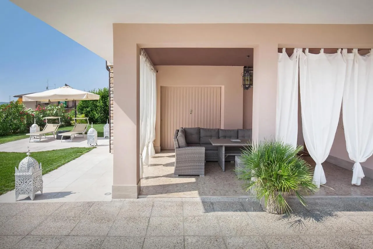 Villa Viola-Comoda Villetta A Caprino Veronese 0*,  Italien
