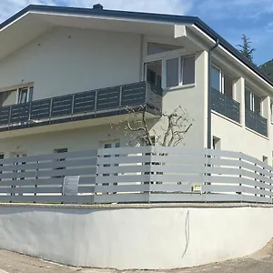 Appartamento Garda 33, Caprino Veronese